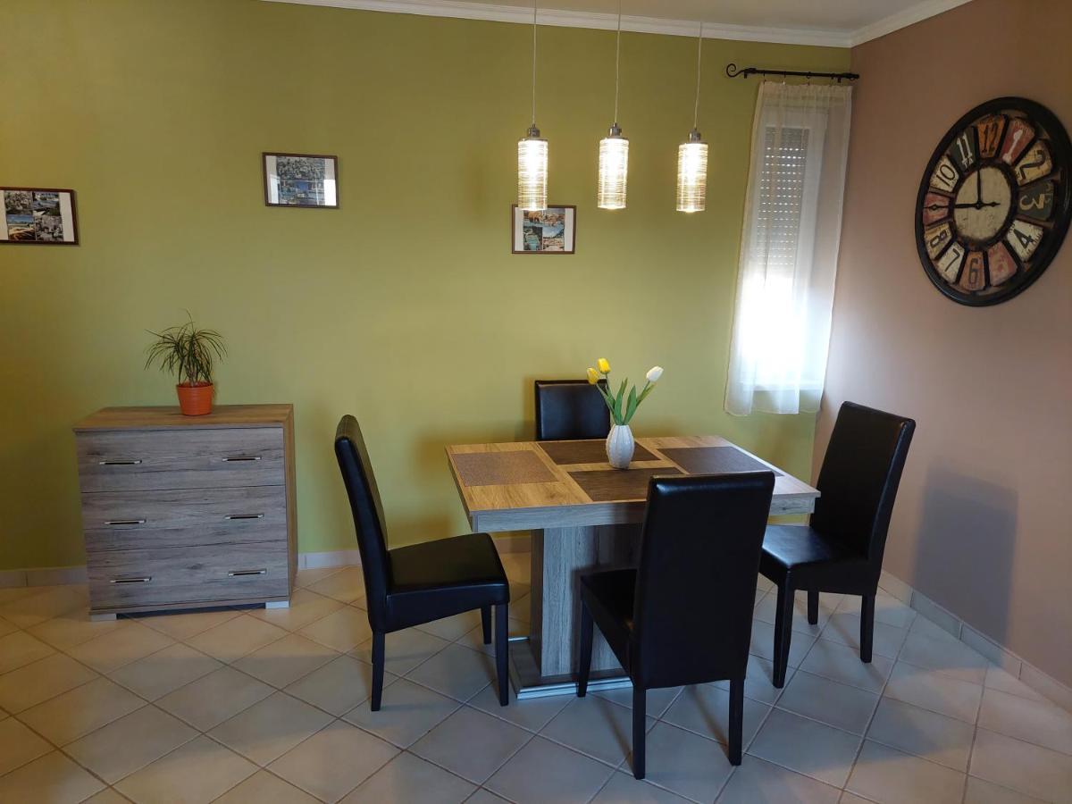 Samuci Apartman Hajdúszoboszló Extérieur photo